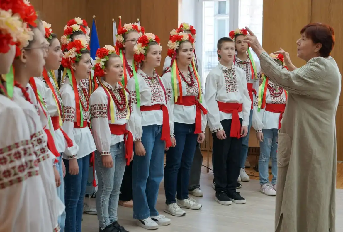Zespół Chóralny "Gloria" z Żytomierza wystąpił w Starostwie Powiatowym w Nowym Sączu