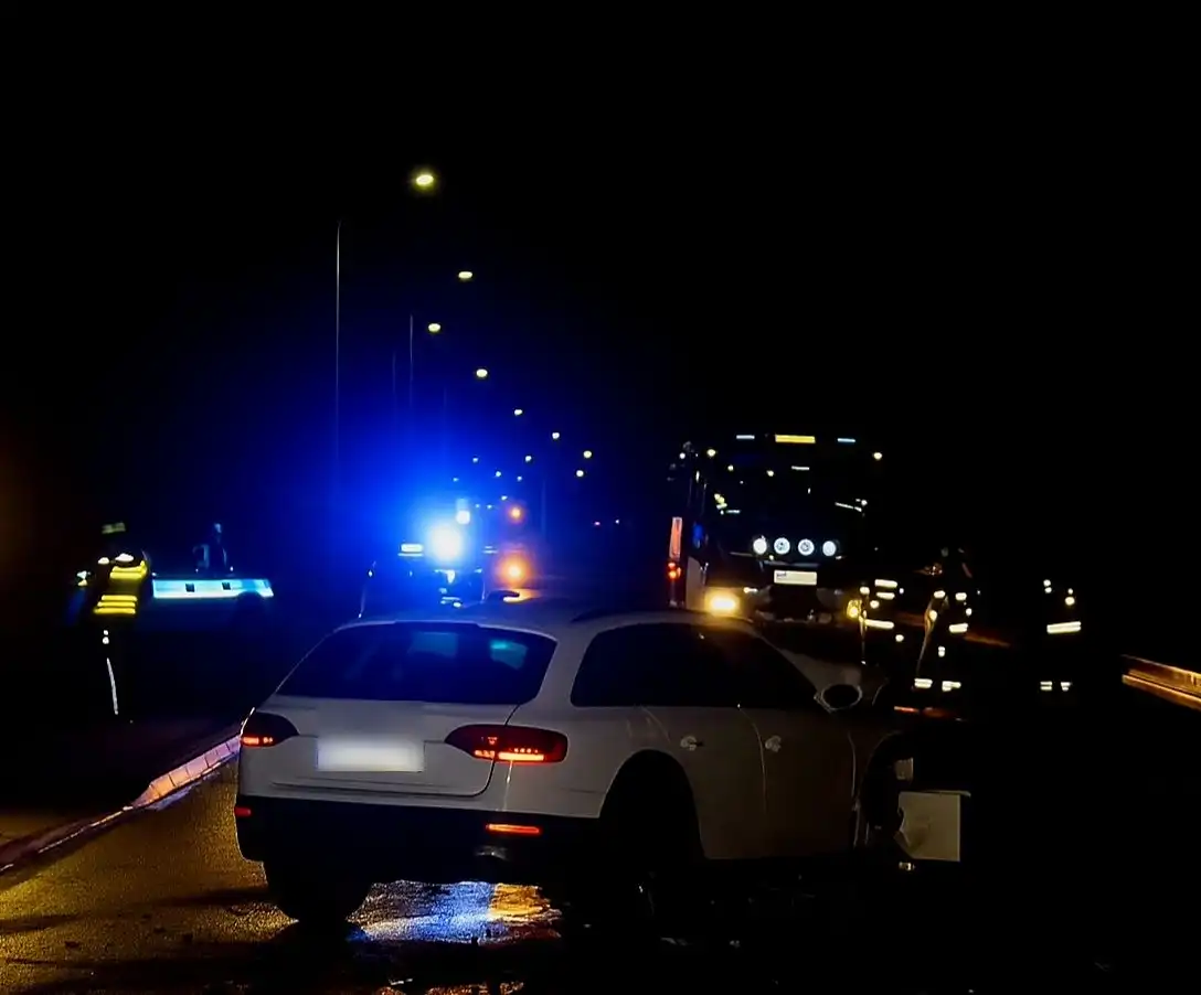 Trzy pojazdy, jedna kolizja. Wypadek w Kamienicy z udziałem nietrzeźwego kierowcy