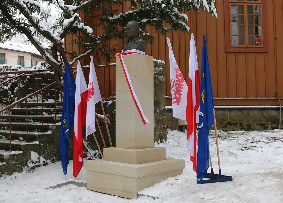 Krynica-Zdrój: Pomnik bł. ks. Prymasa Stefana Wyszyńskiego oficjalnie odsłonięty