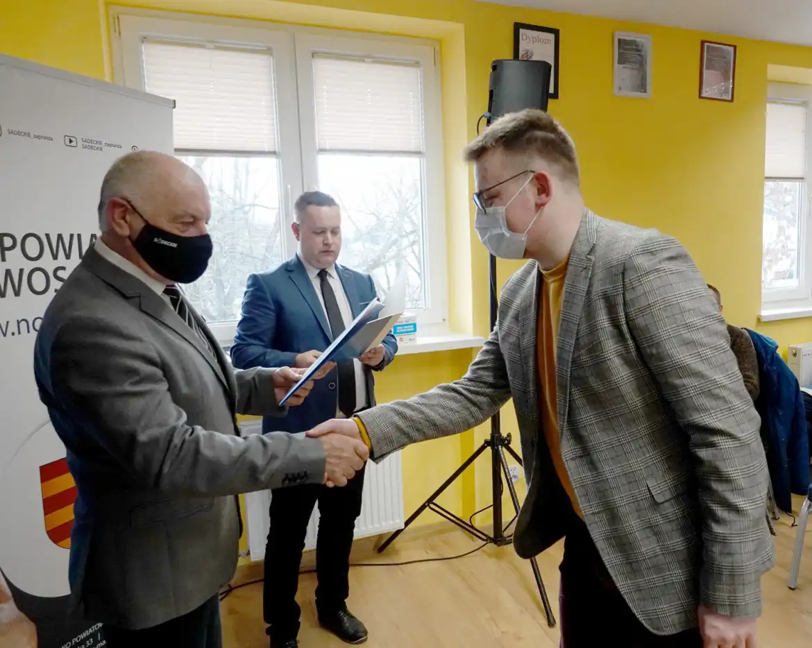 Powiat nowosądecki: Nie słabnie popularność szkółek ginących zawodów