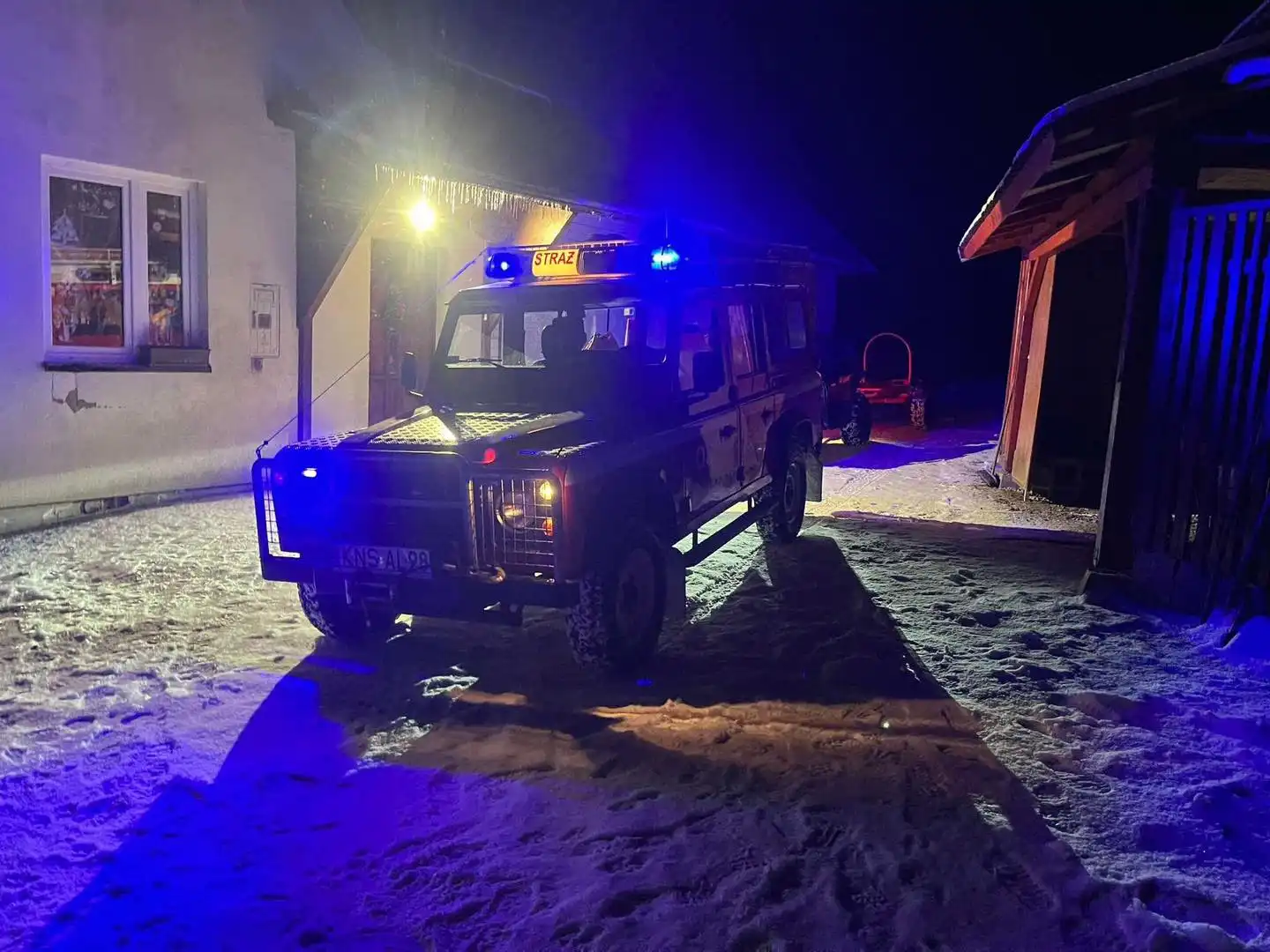 Pożar sadzy w Obidzy. Strażacy walczyli z ogniem w trudnych warunkach