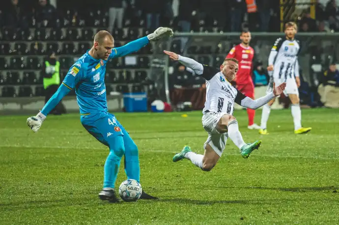 Sandecja remisuje z Widzewem Łódź