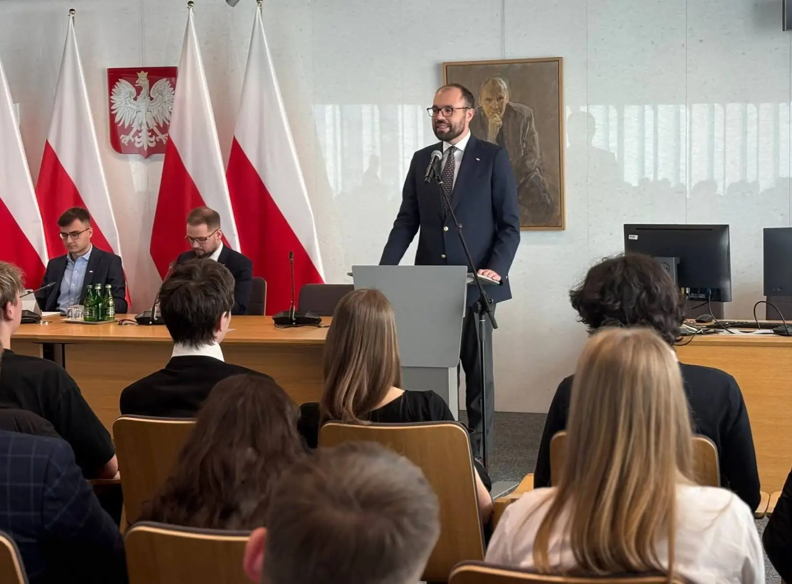Z Limanowej do Warszawy. Młodzieżowa Rada Miasta w ważnych konsultacjach