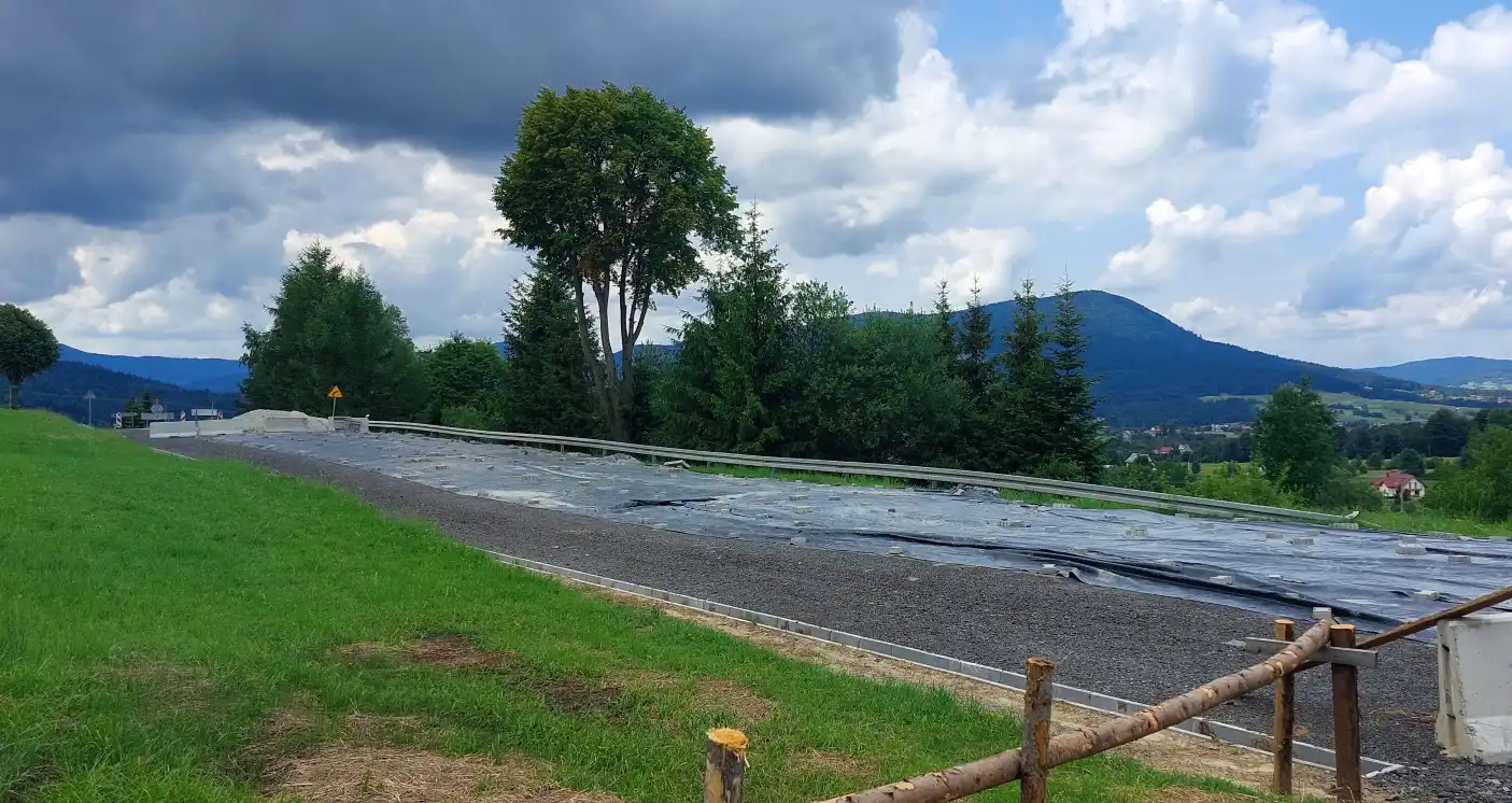 Podpisano umowę na badania geotechniczne i ekspertyzę osuwiska w Kasinie Wielkiej