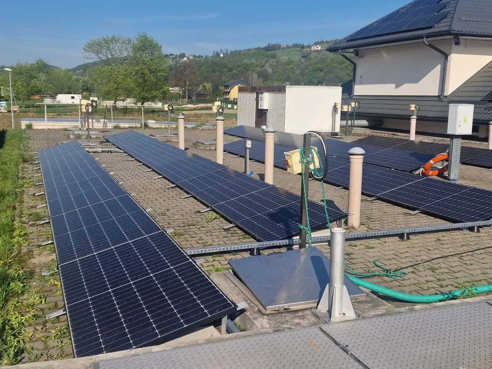 Czysta energia dla czystej wody. Fotowoltaika na oczyszczalniach w Gminie Limanowa