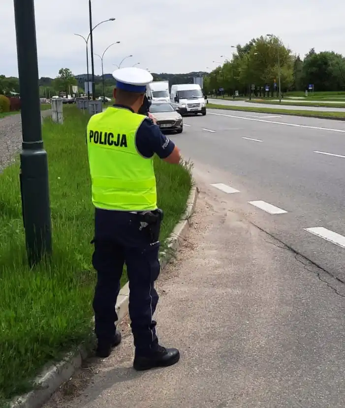 Sądecka policja podsumowała długi weekend. Nie wszyscy kierowcy byli trzeźwi. Rekordzista „wydmuchał” aż 3,5 promila