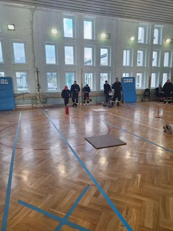 Młodzi strażacy na start! Gminne Halowe Zawody Sportowo-Pożarnicze w Łabowej