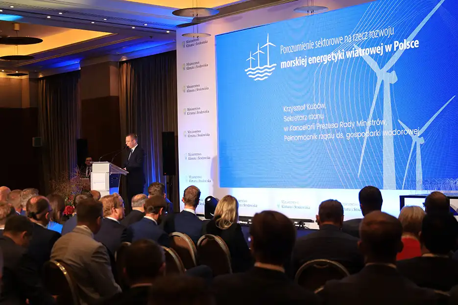 PWSZ uczestnikiem porozumienia na rzecz rozwoju morskiej energetyki wiatrowej w Polsce