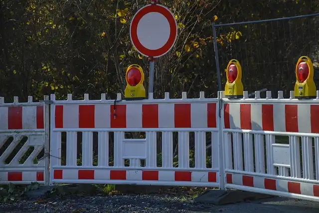 Kierowcy, szykujcie się na objazdy! Zamknięta droga w miejscowościach Stróże, Wyskitna, Polna