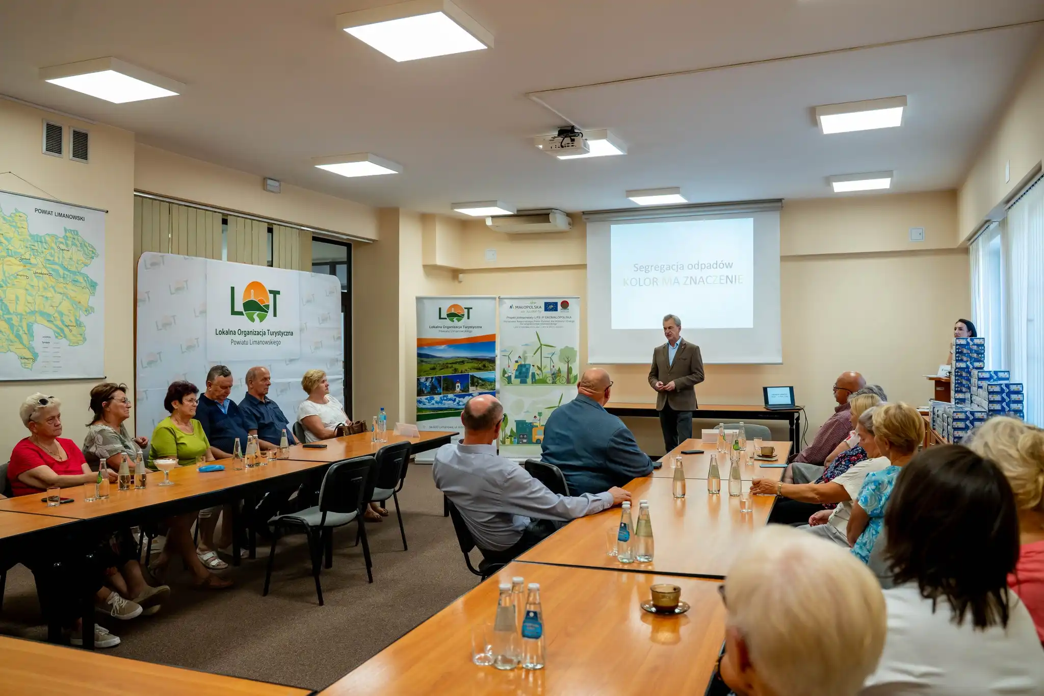 Zielone inspiracje dla seniorów. Edukacja i sadzonki w Limanowej