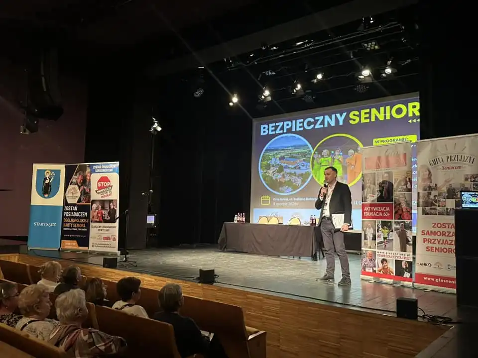 Konferencja „Bezpieczny Senior” w Starym Sączu. Jak zadbać o bezpieczeństwo osób starszych