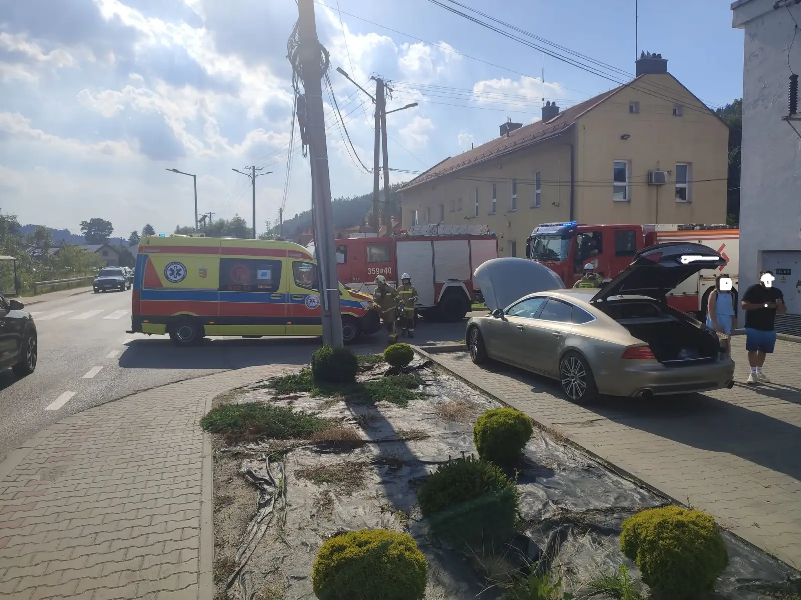 Służby interweniowały w Kamionce Wielkiej. Kolizja dwóch aut i jedna osoba poszkodowana