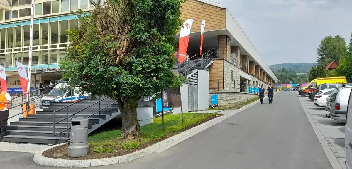 Pierwsze rozgrywki w ramach Igrzysk Europejskich na Sądecczyźnie. Policjanci dbają o bezpieczeństwo w Krynicy-Zdroju