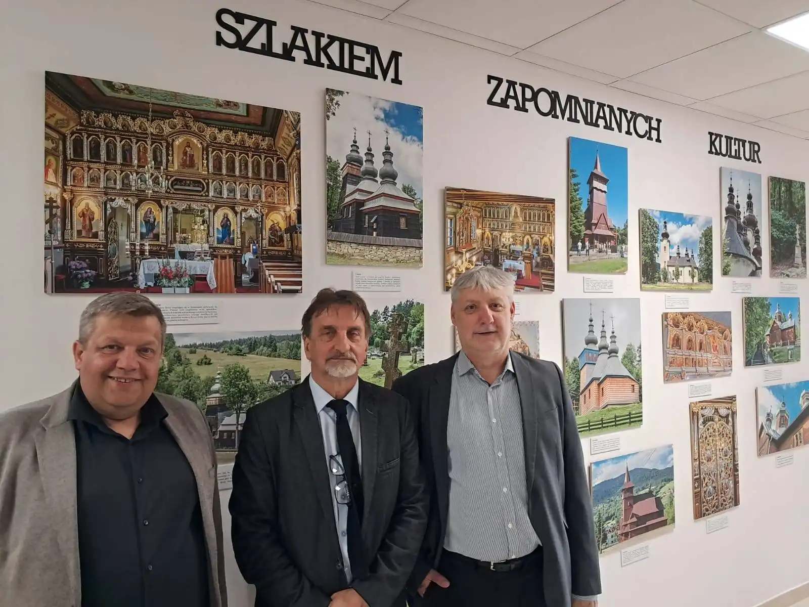 Wielokulturowa historia w obiektywie. Nowa wystawa w Łabowej