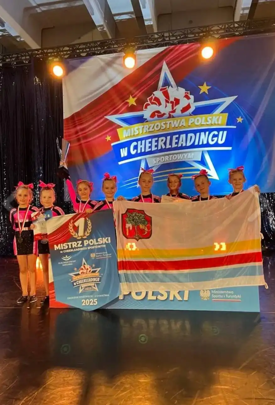Stars Cheer na podium! Limanowskie zawodniczki zdobywają Grodzisk