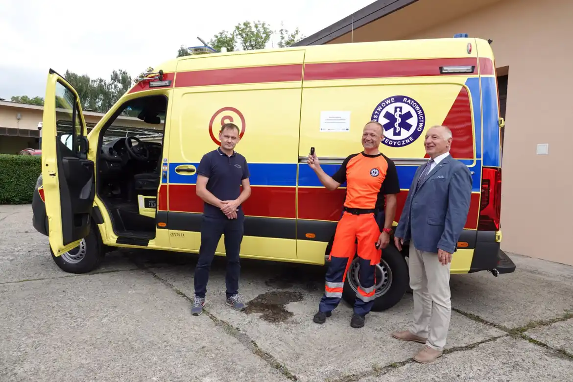Sądeckie Pogotowie Ratunkowe ma nową karetkę