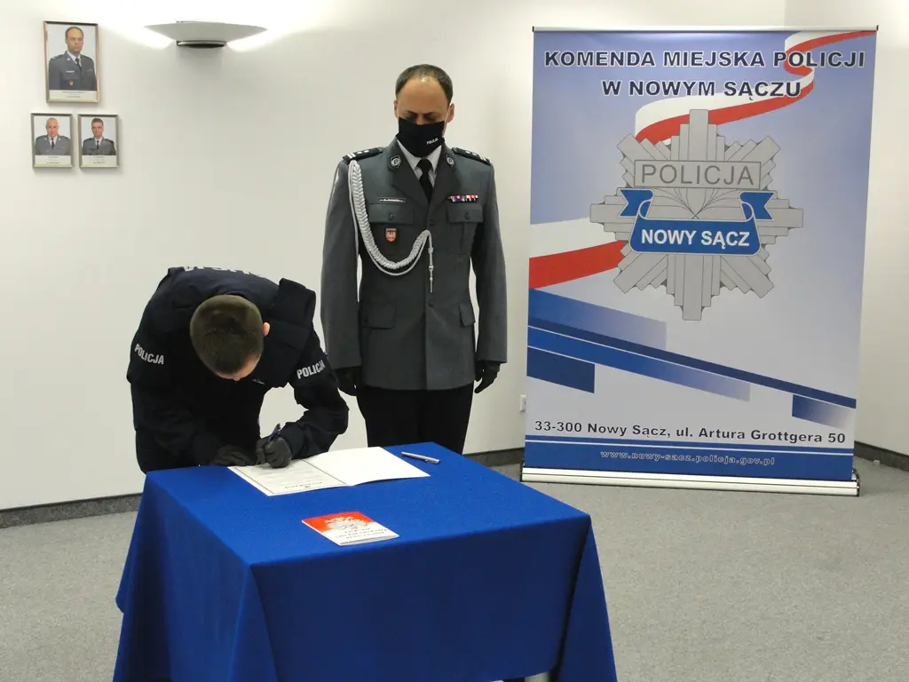 Szeregi sądeckiej Policji zasilił nowy funkcjonariusz