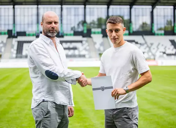 Grał w Ekstraklasie i Eredivisie. Teraz będzie strzelał gole dla Sandecji