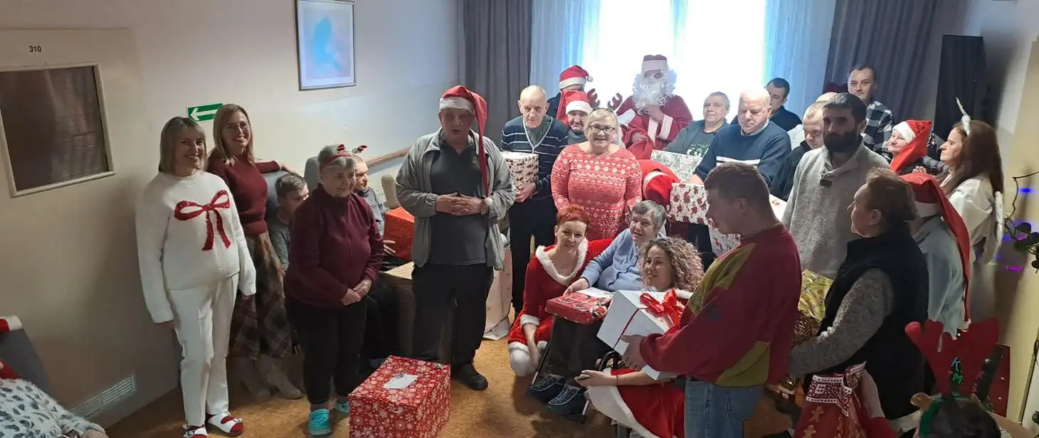 Magia Świąt w Klimkówce: seniorzy otrzymali wymarzone prezenty