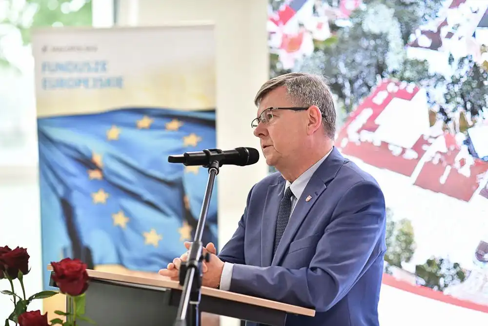 Nowy pawilon i zmodernizowane oddziały sądeckiego Szpitala Specjalistycznego uroczyście otwarte