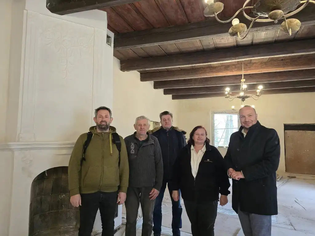 Historyczny Dwór w Świdniku zyskuje nowe życie. Trwa remont zabytku z 1752 roku