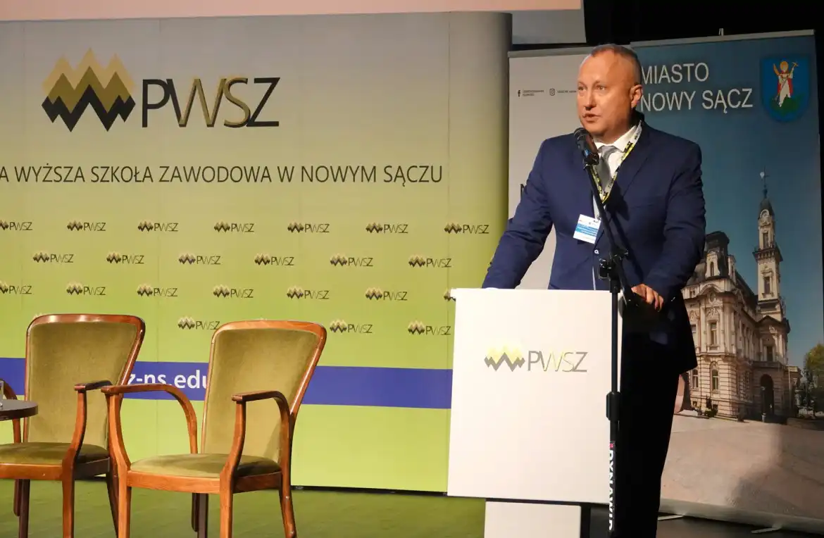 O priorytetach rozwoju Sądecczyzny podczas konferencji w PWSZ