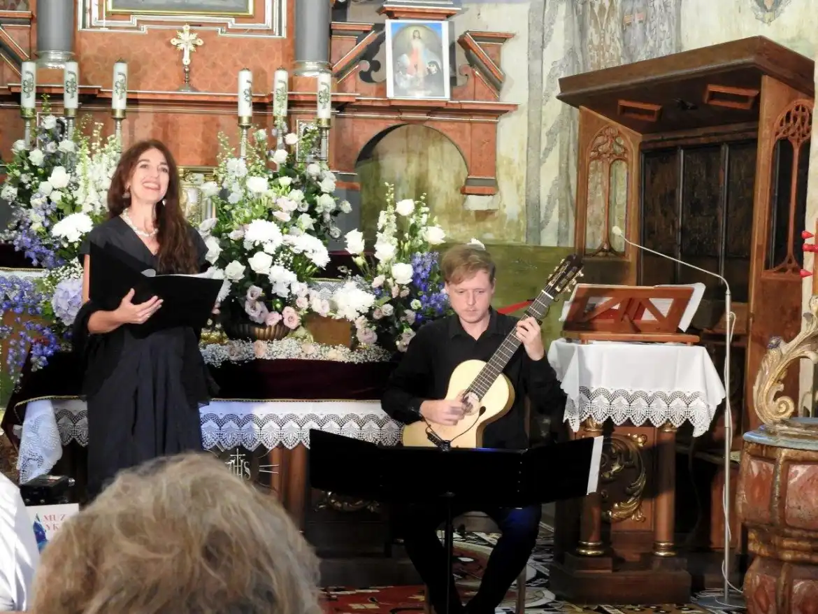 Koncert w zabytkowym kościele w Zbyszycach