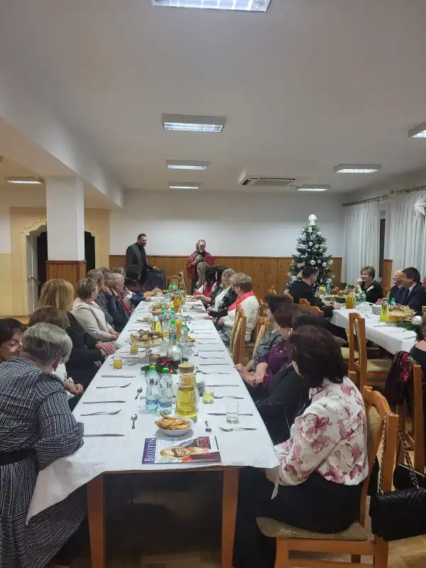 Tradycja, kolędy i rozmowy. Świąteczne spotkania mieszkańców gminy Lipinki