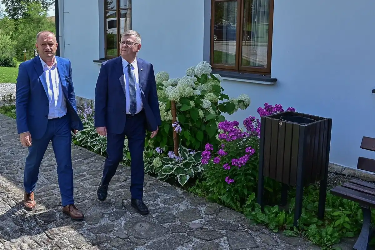 Marszałek Witold Kozłowski z wizytą w Nowym Sączu i Korzennej
