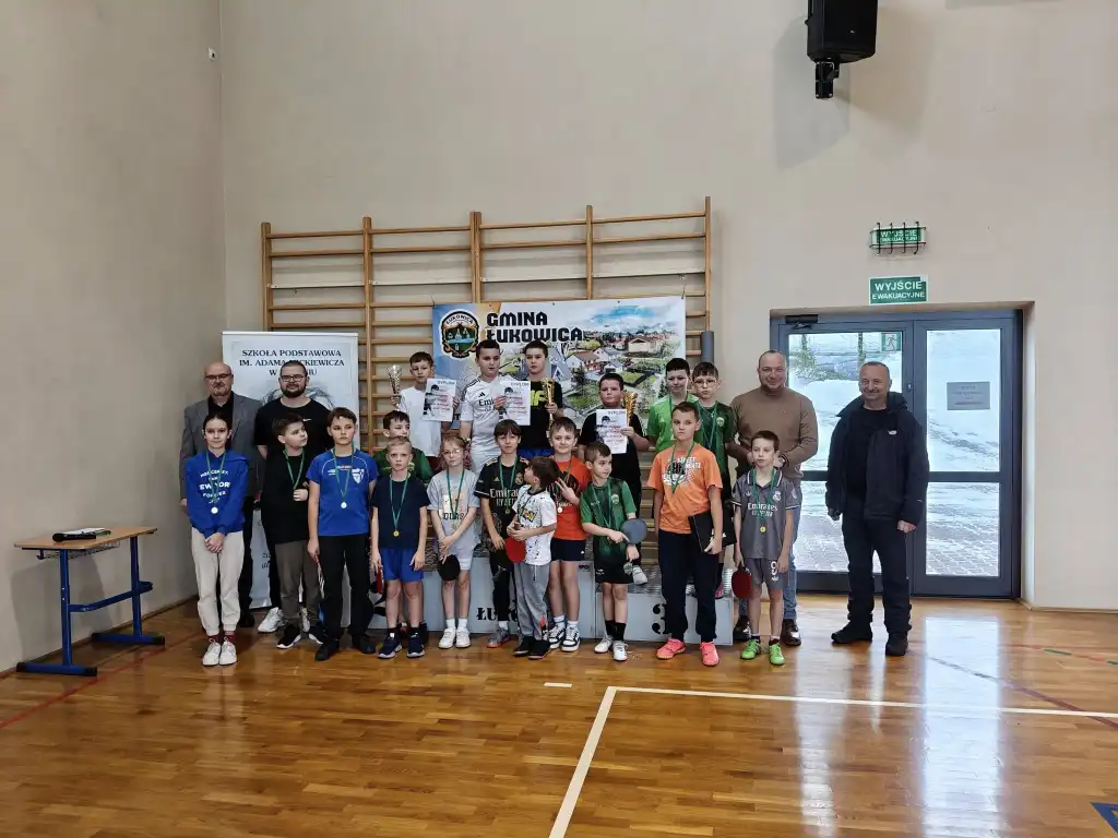 V Turniej Tenisa Stołowego w Stroniu. Rekordowa frekwencja i wspaniałe zmagania