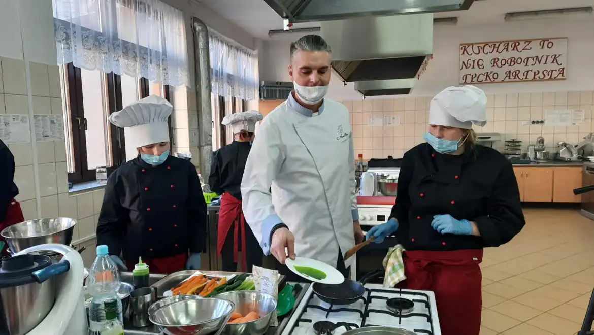 Pokaz serwisu francuskiego w ZSP w Krynicy-Zdroju