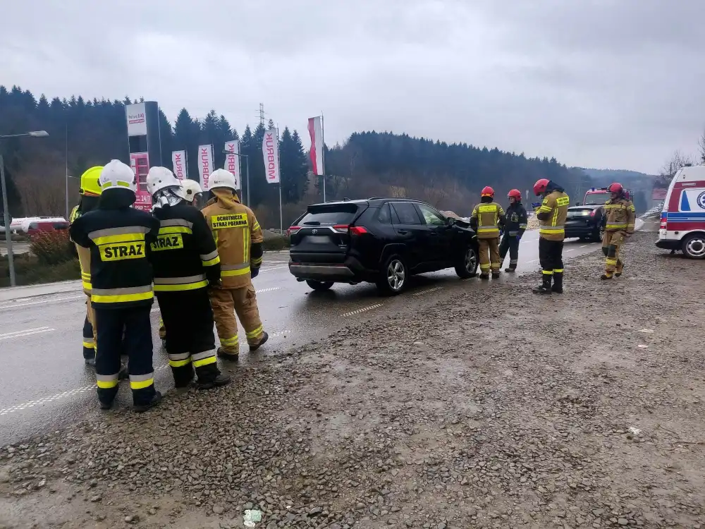 Łęka. Zderzenie Forda i Toyoty