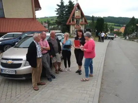 Od rana trwają prace porządkowe po wczorajszej wichurze nad Librantową