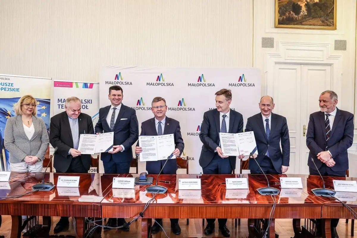 Małopolski Tele-Anioł: Ponad 30 mln zł na pomoc osobom niesamodzielnym