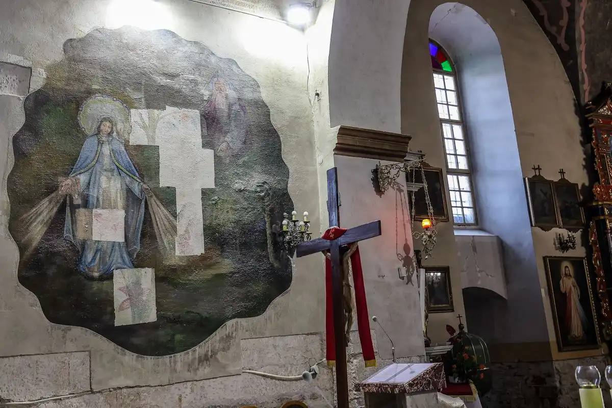 Parafia pw. Narodzenia Najświętszej Maryi Panny w Jazowsku z promesą na kontynuacje prac konserwatorskich