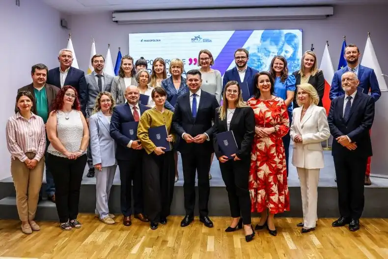 „Po pierwsze Rodzina” – nowy etap wsparcia dla małopolskich rodzin