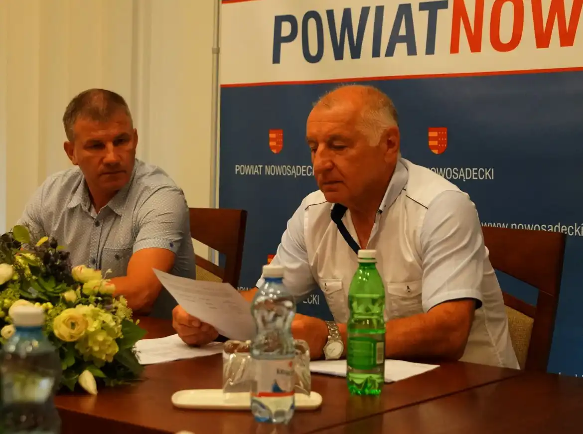 Bezpieczne Wakacje tematem posiedzenia Powiatowego Zespołu Zarządzania Kryzysowego