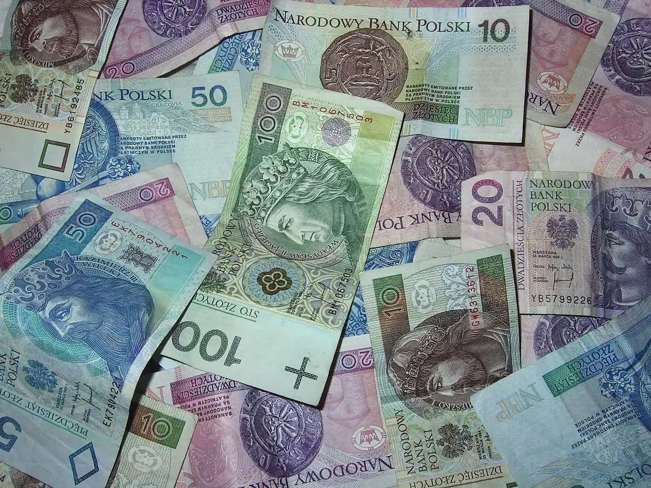 KAS Wzmaga kontrolę nad wydawaniem środkami publicznymi. W tle nawet 100 mld do których są wątpliwości