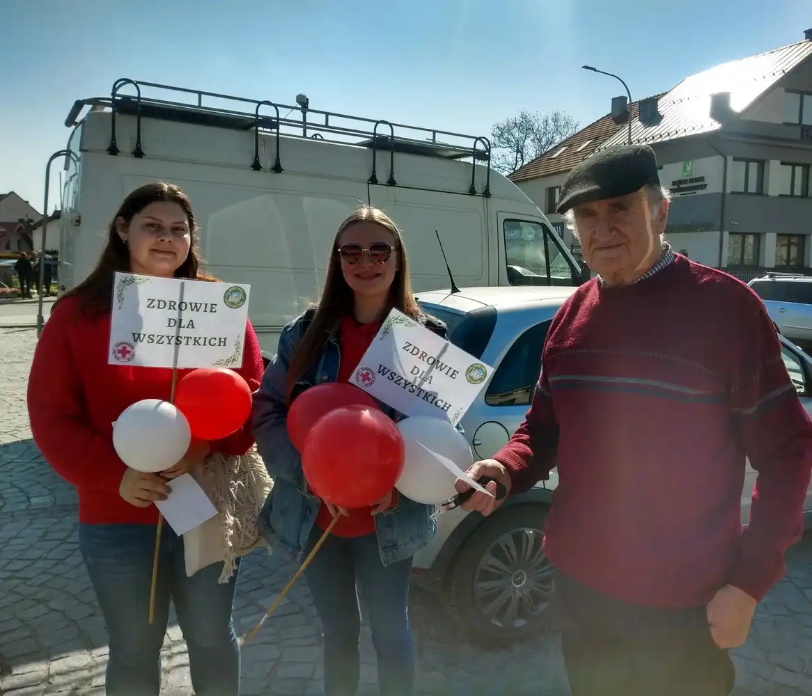 Uczniowie z ZS w Łącku promowali zdrowy styl życia