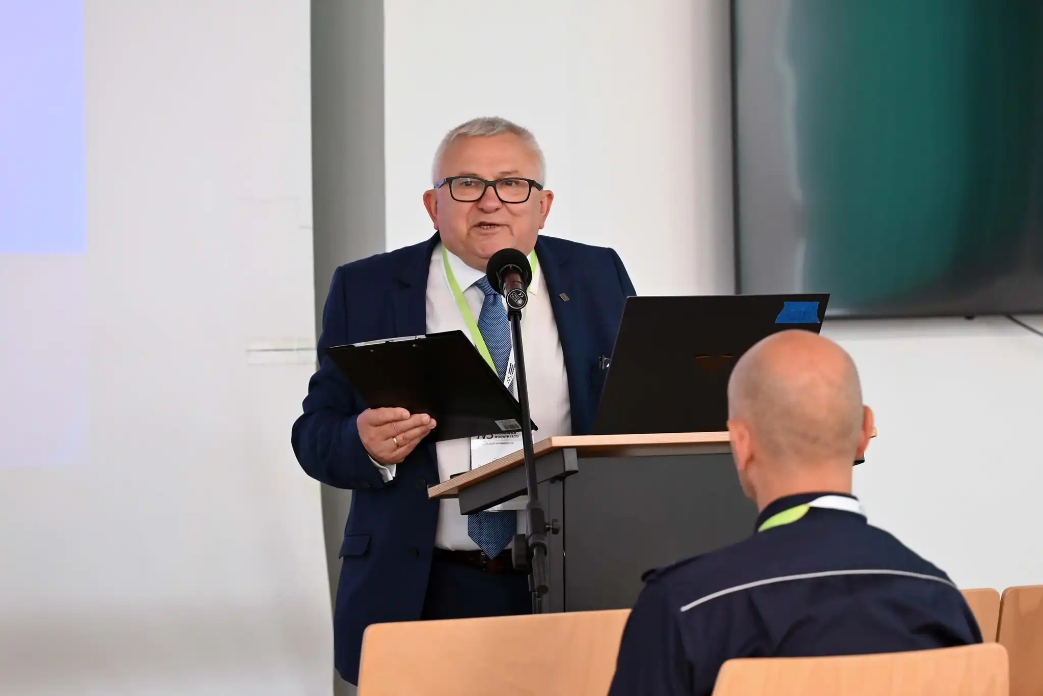 Cyfrowe i Drogowe ABC. Bezpieczeństwo w sieci i na drodze pod lupą ekspertów