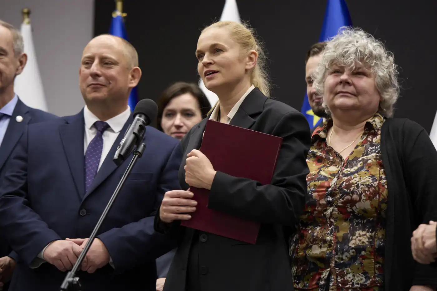 Konferencja Barbary Nowackiej i wojewody małopolskiego Krzysztofa Klęczara. Barbara Nowak odwołana