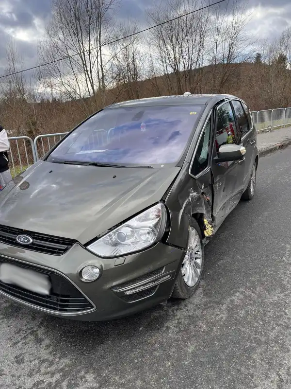 Wypadek we Florynce. Zderzyły się dwa samochody osobowe