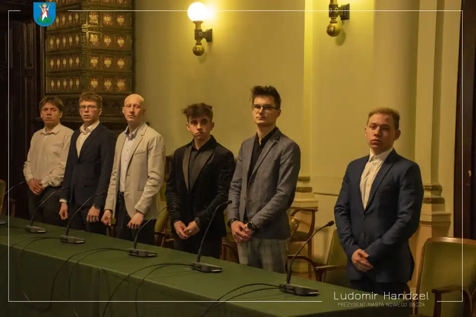 Nowy Sącz: Za nami inauguracyjna sesja IV kadencji Młodzieżowej Rady Miasta