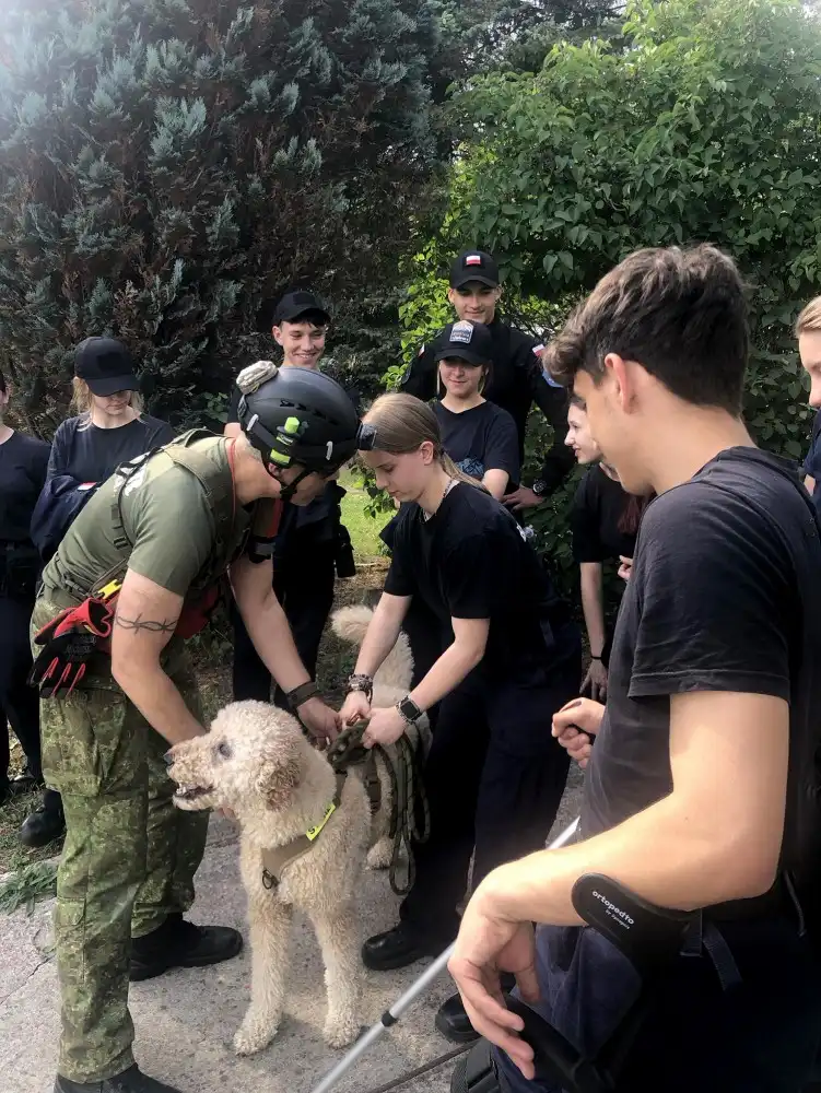 Uczniowie ZS w Marcinkowicach uczestniczyli w zajęciach z zakresu poszukiwania osób zaginionych