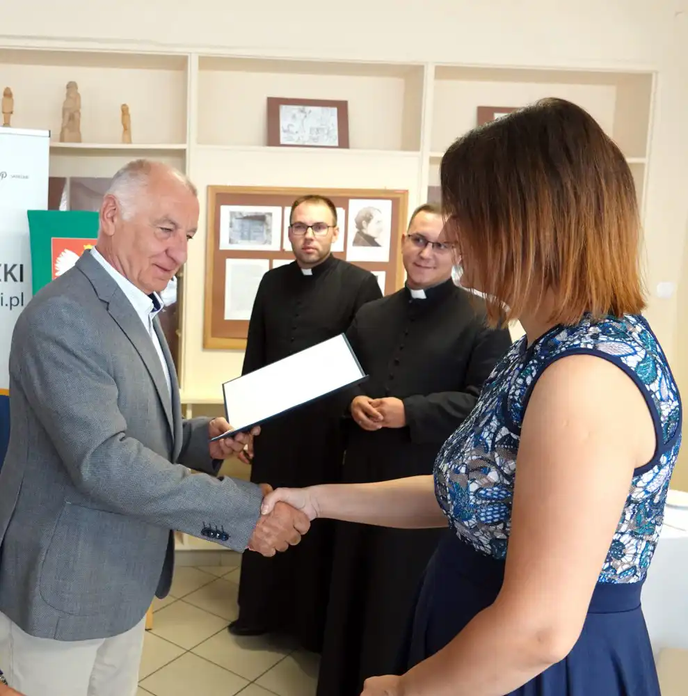 Starosta nowosądecki wręczył nominacje dla nauczycieli