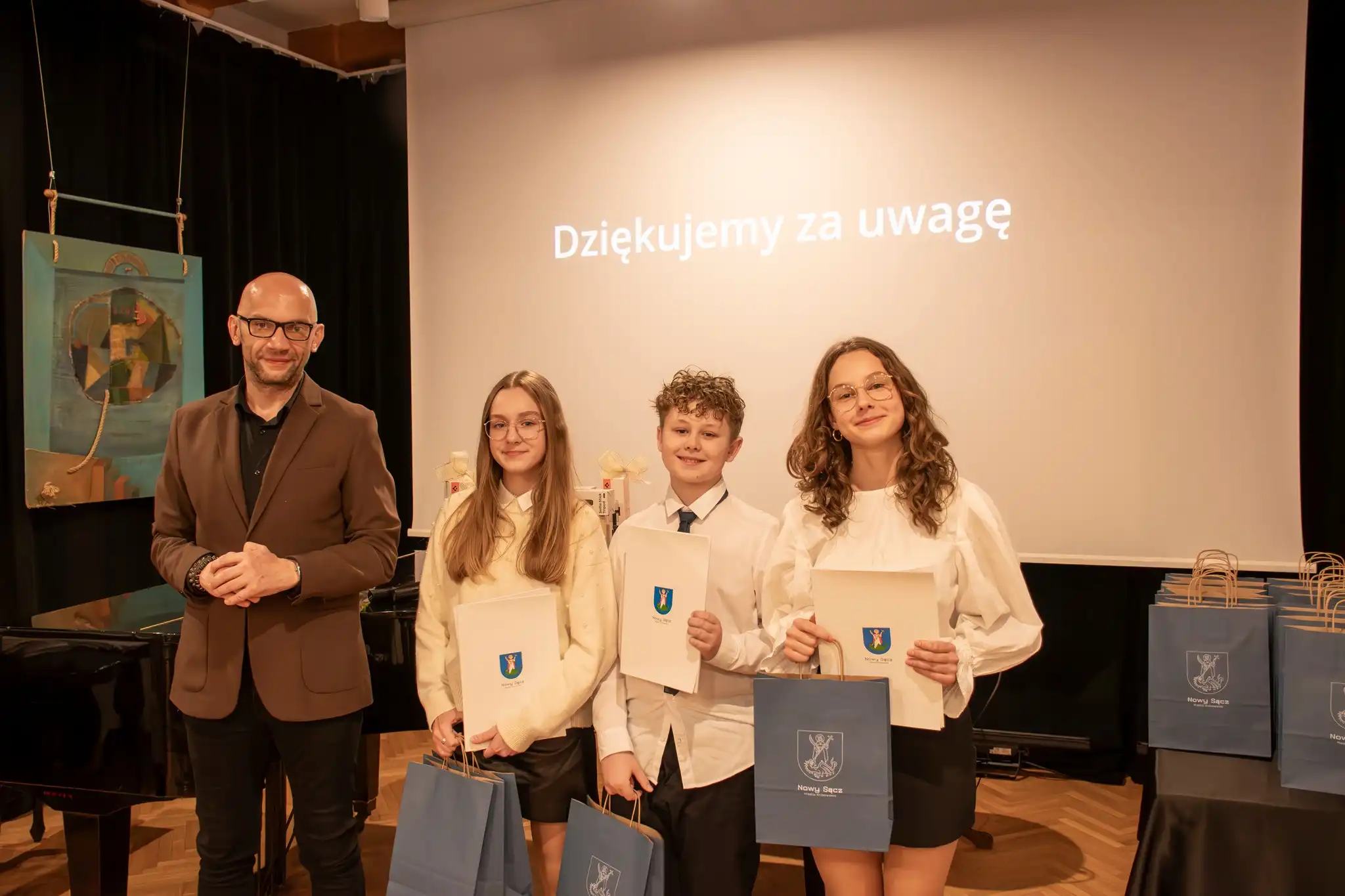 Młodzi mistrzowie recyklingu nagrodzeni w Nowym Sączu