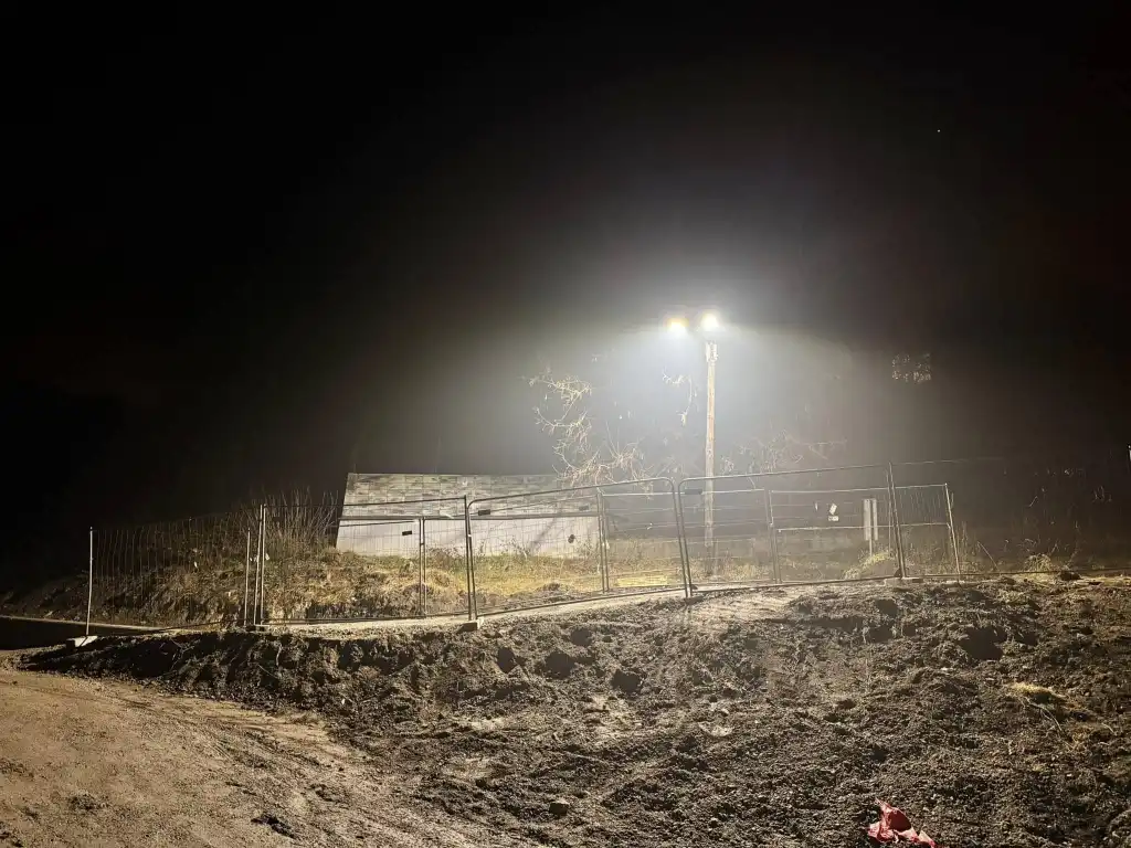 Bezpieczniejsza Wrześniowska. Utwardzone przejście, szerszy chodnik i oświetlenie