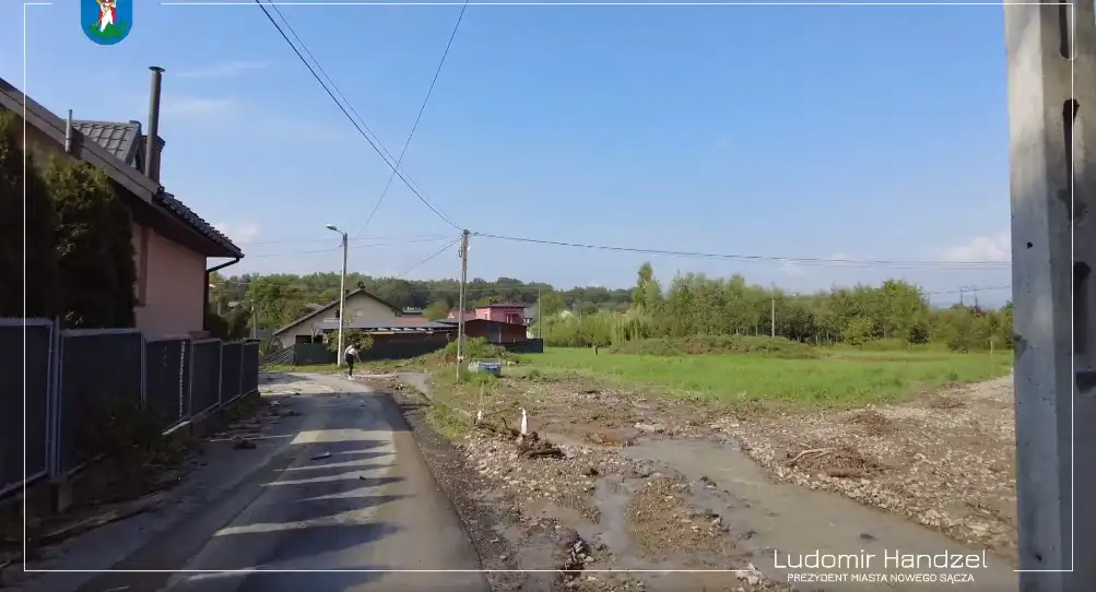 Nocna nawałnica w Nowym Sączu. Trwają prace porządkowe i szacowanie szkód