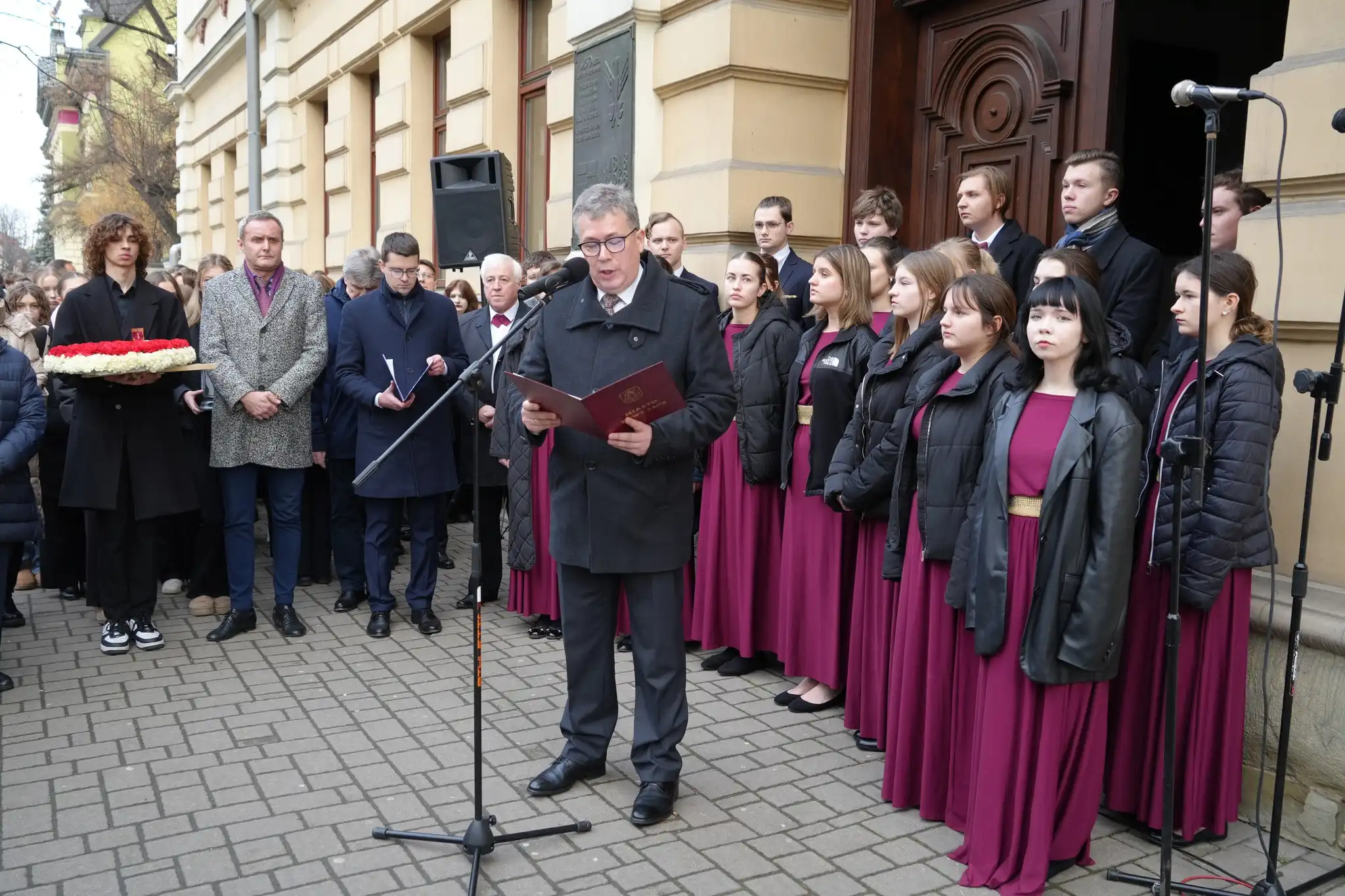 Wieniawa-Długoszowski na stałe w historii Nowego Sącza. Odsłonięto tablicę pamiątkową