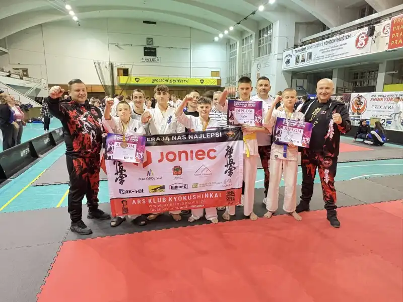 ARS Limanowa-JONIEC Team błyszczy na międzynarodowym turnieju Fullcontact Karate